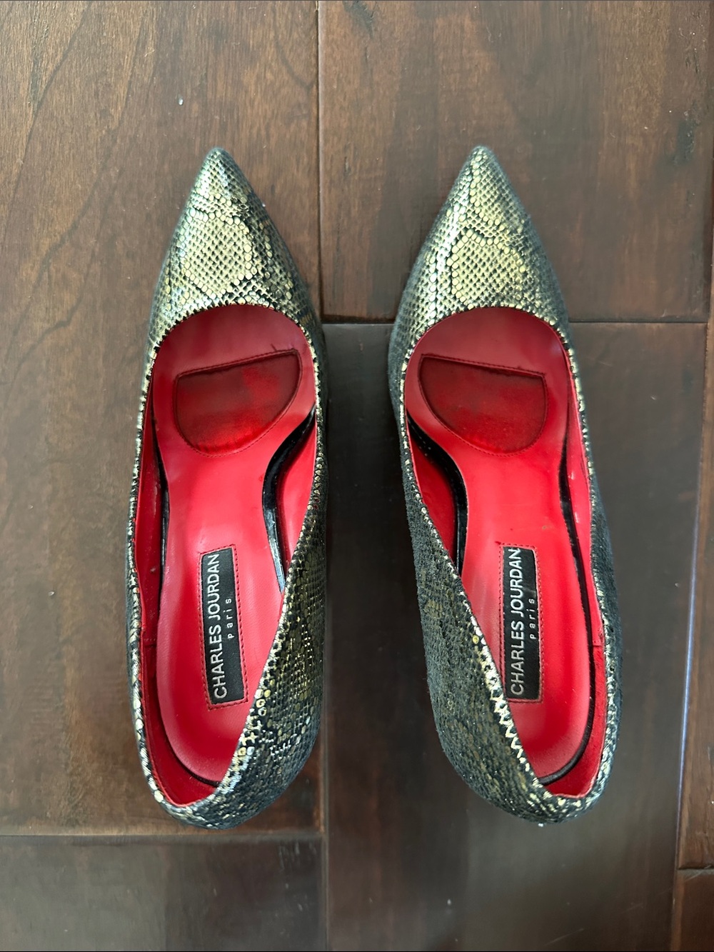 High End Brand Charles Jourdan Metallic Gold Snake-Print Pointed Toe Pumps